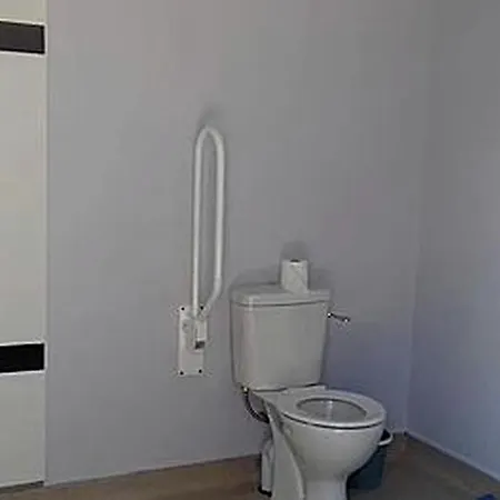 Charming For Two Guests By The River Shannon, Ireland Semesterbostad