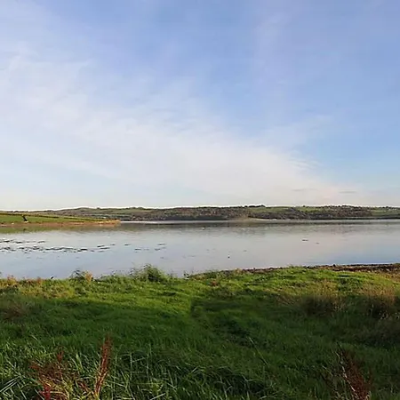 Holiday home Charming For Two Guests By The River Shannon, Ireland *