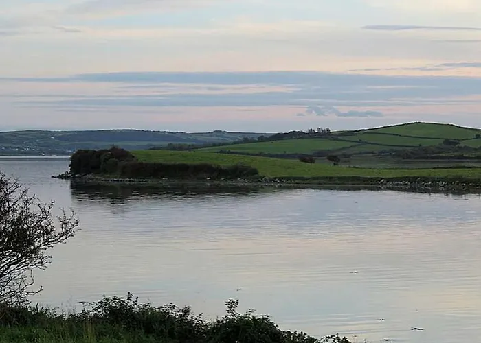 Charming For Two Guests By River Shannon, Ireland * Effernan